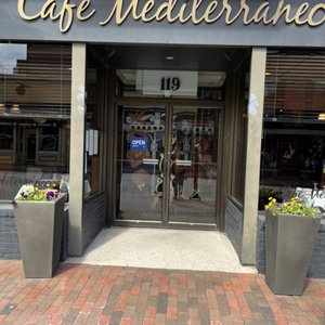 Cafe Mediterraneo